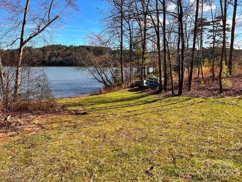 1760 Waters Edge Drive, Granite Falls, NC 28630