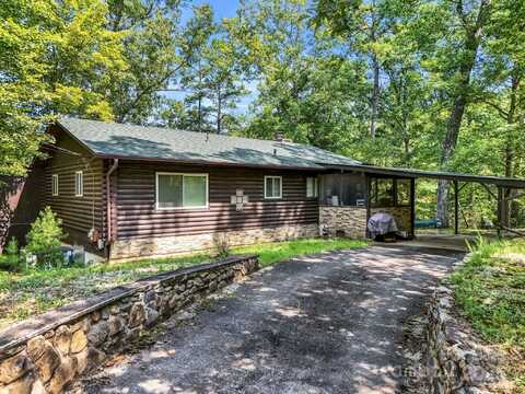 526 Shannons Walk, Lake Lure, NC 28746