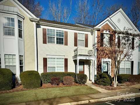 2711 Thornbush Court, Charlotte, NC 28270