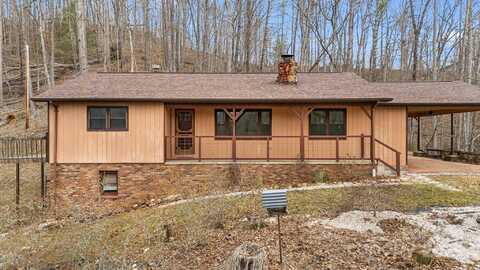 1185 Roses Branch Road, Green Mountain, NC 28740