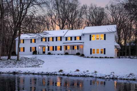 148 West Hills Road, New Canaan, CT 06840