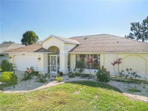 2507 6th Street W, Lehigh Acres, FL 33971