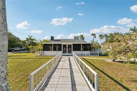 3829 Edgewood Avenue, Fort Myers, FL 33916