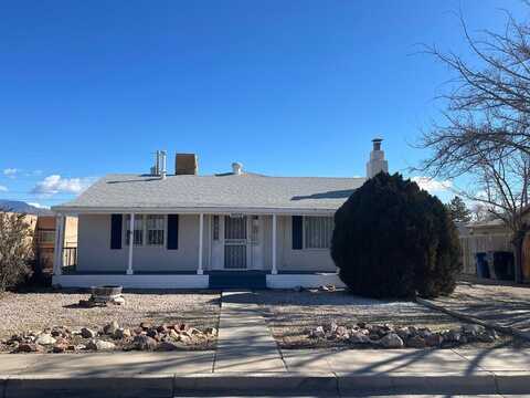 5012 Pastura NW, Albuquerque, NM 87107