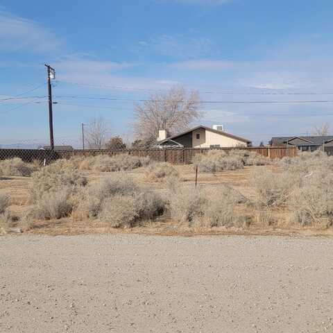 8237 Evergreen Avenue, California City, CA 93505