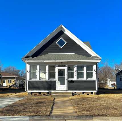 316 E 11th St, Grand Island, NE 68801