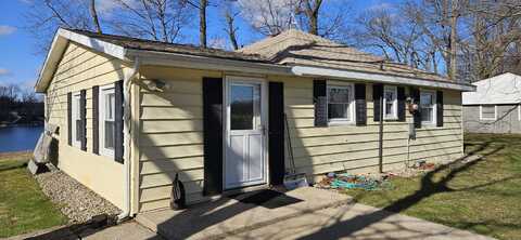 28442 S Shore Drive, Gobles, MI 49055
