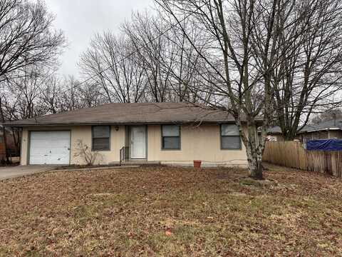 1738 N Oak Grove Avenue, Springfield, MO 65803