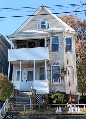 94 Grant St, Passaic, NJ 07055