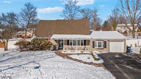 28 Summerall Rd, Franklin, NJ 08873