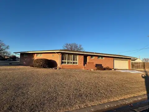 502 7th Street, Victoria, KS 67671