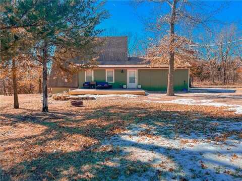 17 Lakewood Lane, Linn Valley, KS 66040