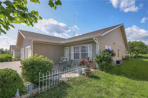 620 B Willow Lane, Peculiar, MO 64078