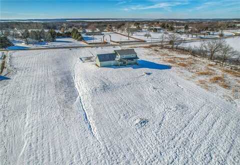 11532 33rd Street, Perry, KS 66073