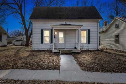 941 E Davenport St, IowaCity, IA 52245