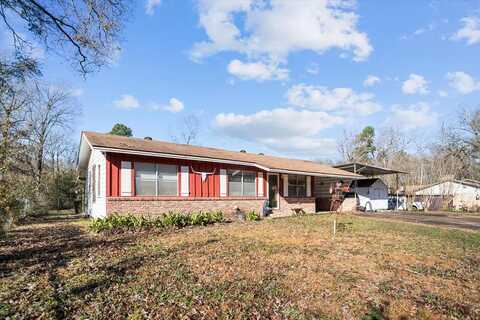 200 Whippoorwill Dr, Lufkin, TX 75901