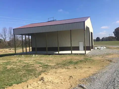 240 EL McGowan rd, Russell Springs, KY 42642