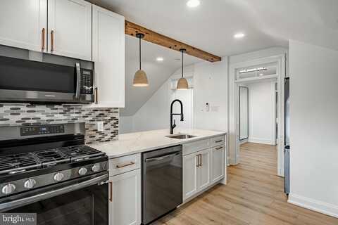 305 S WALNUT ST #6, WEST CHESTER, PA 19382
