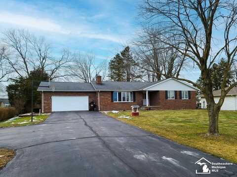 10377 Grafton, Carleton, MI 48117