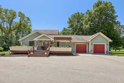 W3046 Krueger Rd, Lake Geneva, WI 53147