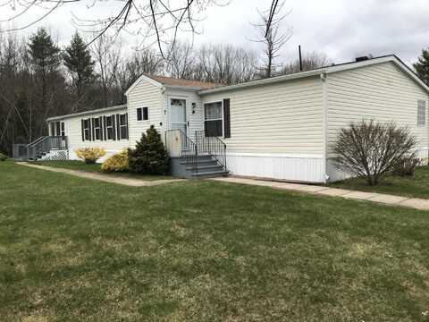 7 Windsor Drive, Alfred, ME 04002