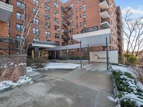 2550 Independence Avenue, Bronx, NY 10463