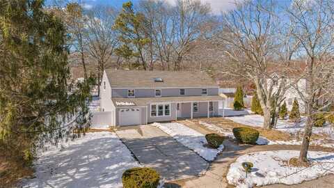 52 Nottingham Drive, Middle Island, NY 11953