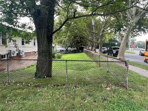 3150 Philip Avenue, Bronx, NY 10465