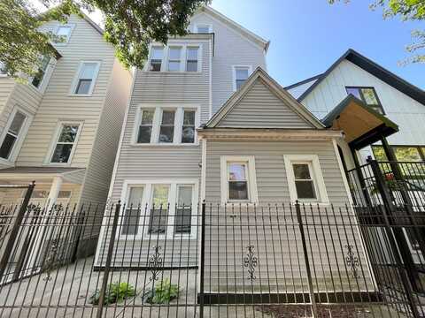 2541 W Cortland Street, Chicago, IL 60647