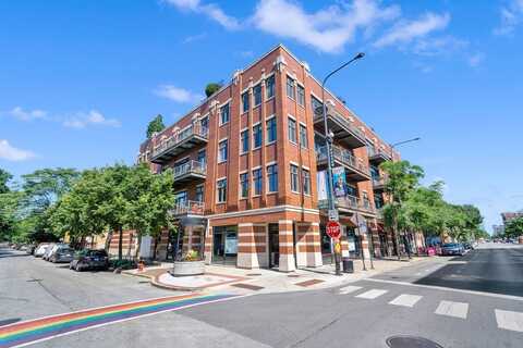 800 W Cornelia Avenue, Chicago, IL 60657