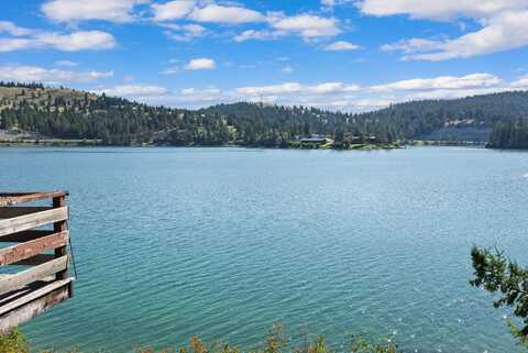 530 N Foys Lake Drive, Kalispell, MT 59901