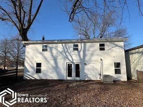 704 E Stewart Street, Centerville, IA 52544