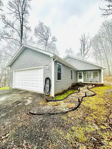 337 Robinwood Drive, Mount Clare, WV 26408