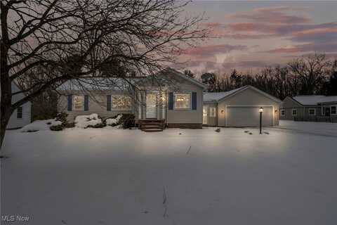 1447 E Sprague Road, Seven Hills, OH 44131