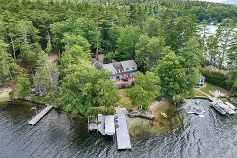 136 Oakwood Road, Wolfeboro, NH 03894