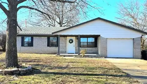 159 Greenbriar Circle, Mannford, OK 74044