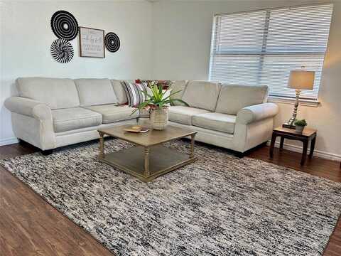 128 Black Forest Drive, Weatherford, TX 76086