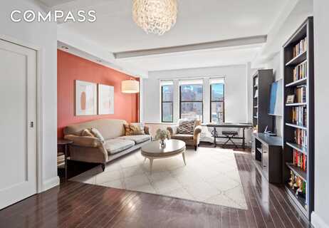 124 East 84th Street, New York, NY 10028