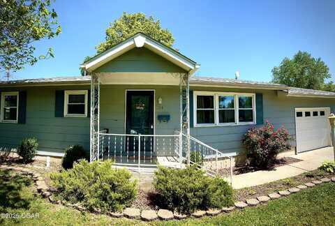 304 W 16th Street, Lamar, MO 64759