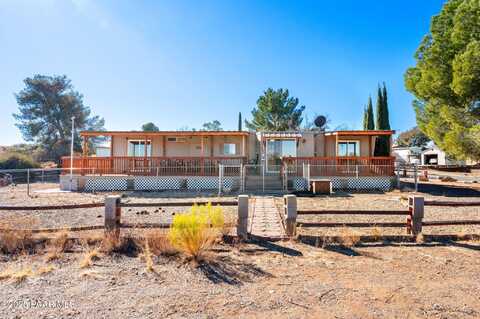 17465 E Meadow Lane, Mayer, AZ 86333