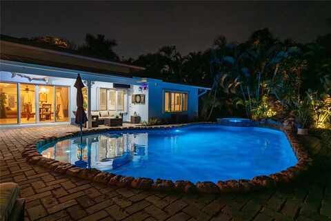 2432 NE 22nd Ave, Lighthouse Point, FL 33064