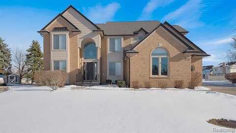 40672 RIVERBEND Drive, Sterling Heights, MI 48310