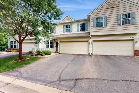 833 Braunworth Court, Chaska, MN 55318