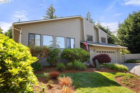 2058 Cedar CT, North Bend, OR 97459