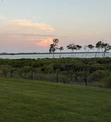 27 Harbour Isle Drive W, Hutchinson Island, FL 34949