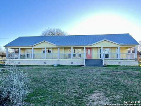 298 Haley Ln, La Vernia, TX 78121