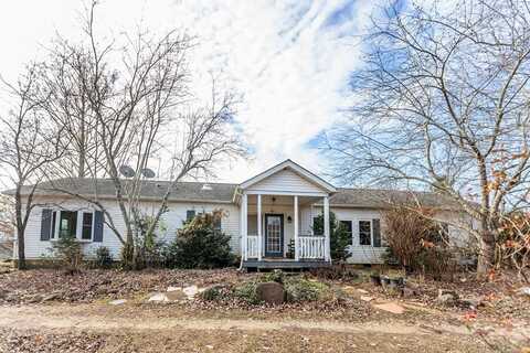 1607 Blackberry Ln, Appomattox, VA 24522