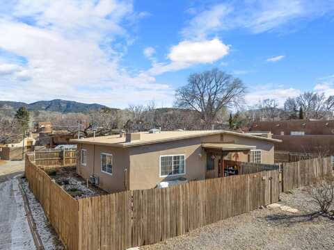 414 A And B Camino Don Miguel, Santa Fe, NM 87505