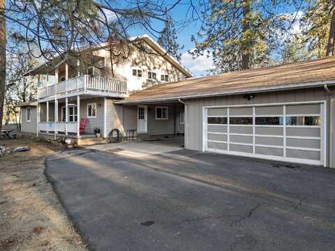 99 Andesite Drive, Jacksonville, OR 97530