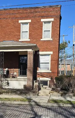 32 W Kossuth Street, Columbus, OH 43206